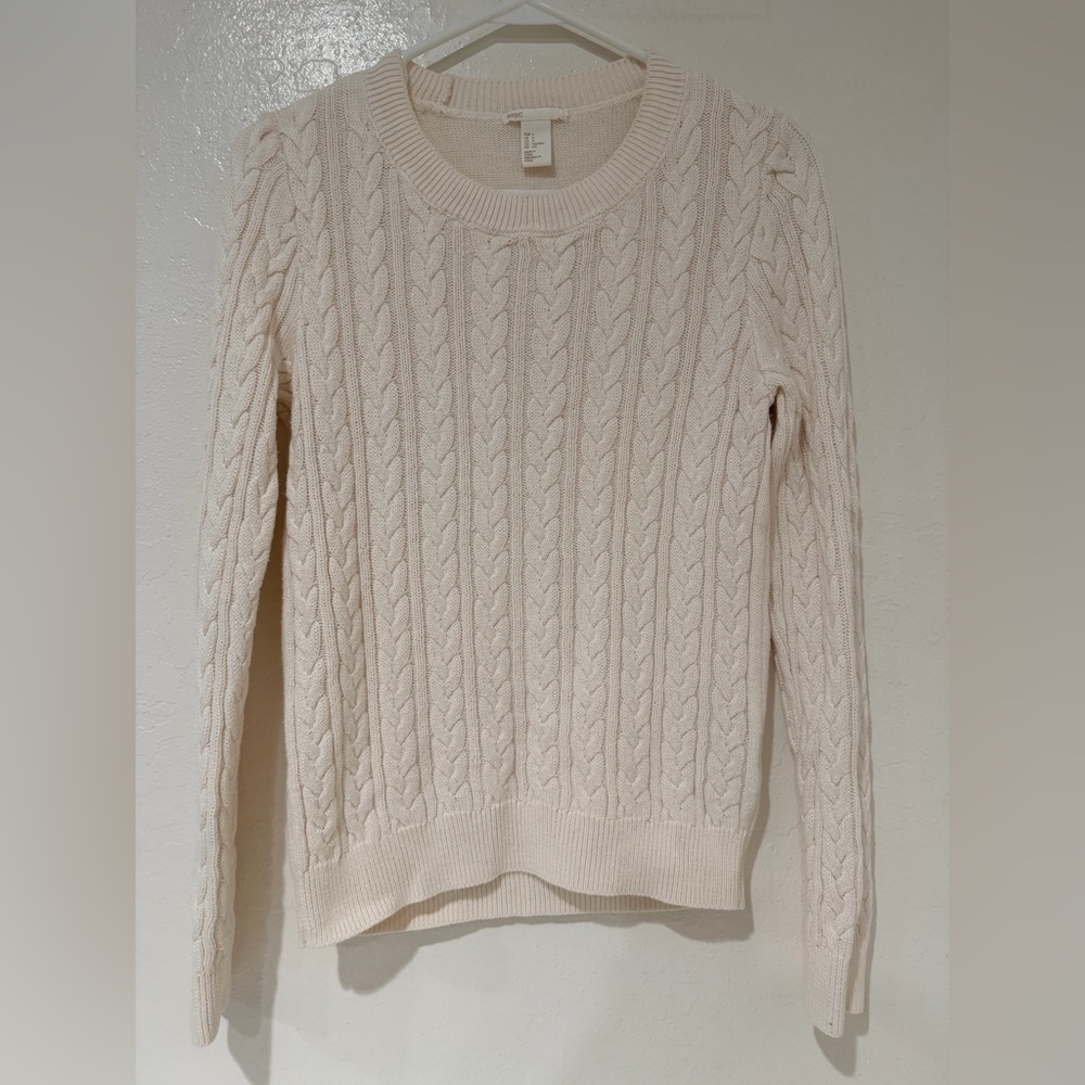 H&M Soft Beige Crew Neck Cable Knit Long Sleeve Pullover Sweater size S